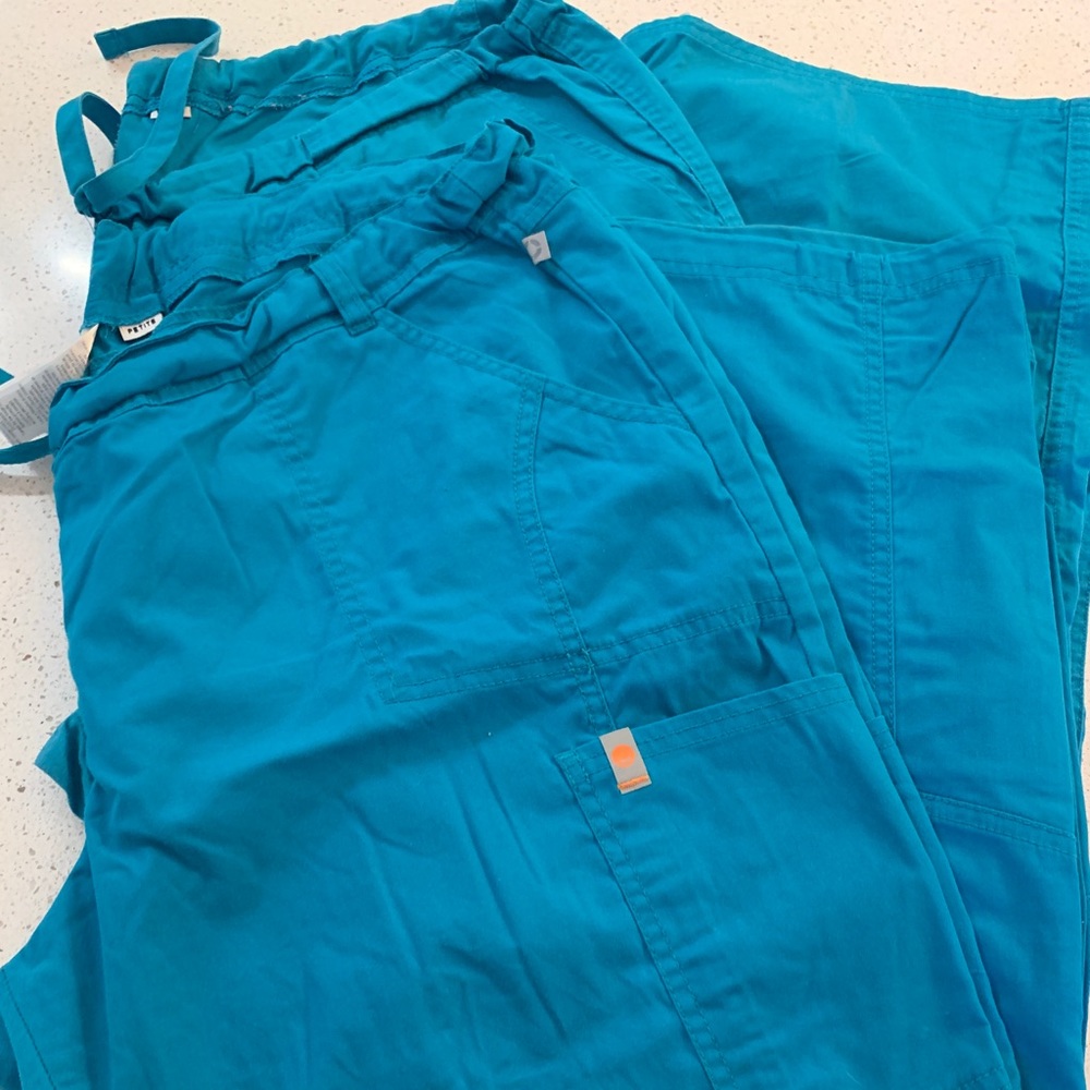 Scrub bottoms - Picture 4 of 4